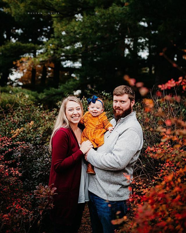 clearandquiet's tweet photo. Color! What a deep and mysterious language, the language of dreams. - Paul Gauguin .
.
.
#clearandquiet #familyphotography #familyphotographer #familyphotosession #holidazzle #fall #color #colorme #love #lookslikefilm #colorstory #fall #seasons #familygo… https://t.co/zaNXvaIbjH https://t.co/8TBqr7rCUk