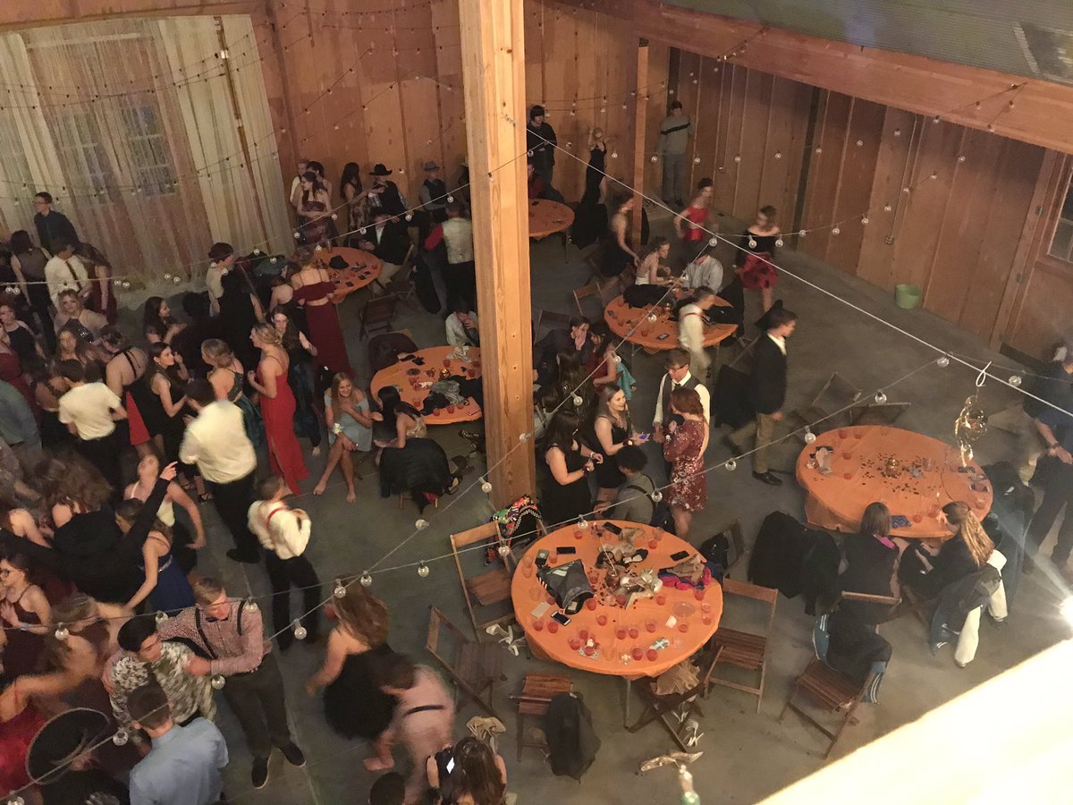 SCHSBeavers's tweet photo. Fall Ball Dance! (2) #SCHSBeavers #BellwetherBarn https://t.co/l03inGaLRP