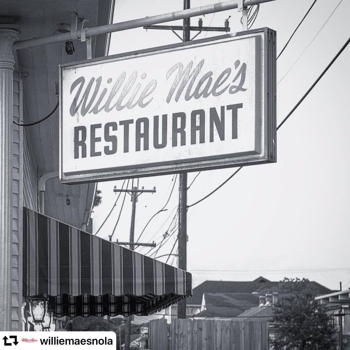 SuaveBob's tweet photo. #repost @williemaesatthemarket
・・・
#HappyHour just got happier! Walk-up, share, indulge and enjoy two entrees for $20 at #WillieMaesNOLA right now! Discount valid when you show/ mention this post. For a limited time only. #eatgoodfeelgood https://t.co/9aurereRAq