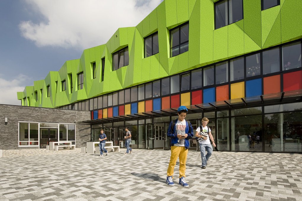 hsn_nl's tweet photo. Terugblik op de scholenmarkt | Het Streek Ede https://t.co/FD0jpyhpU2 https://t.co/13RpwiCPMH