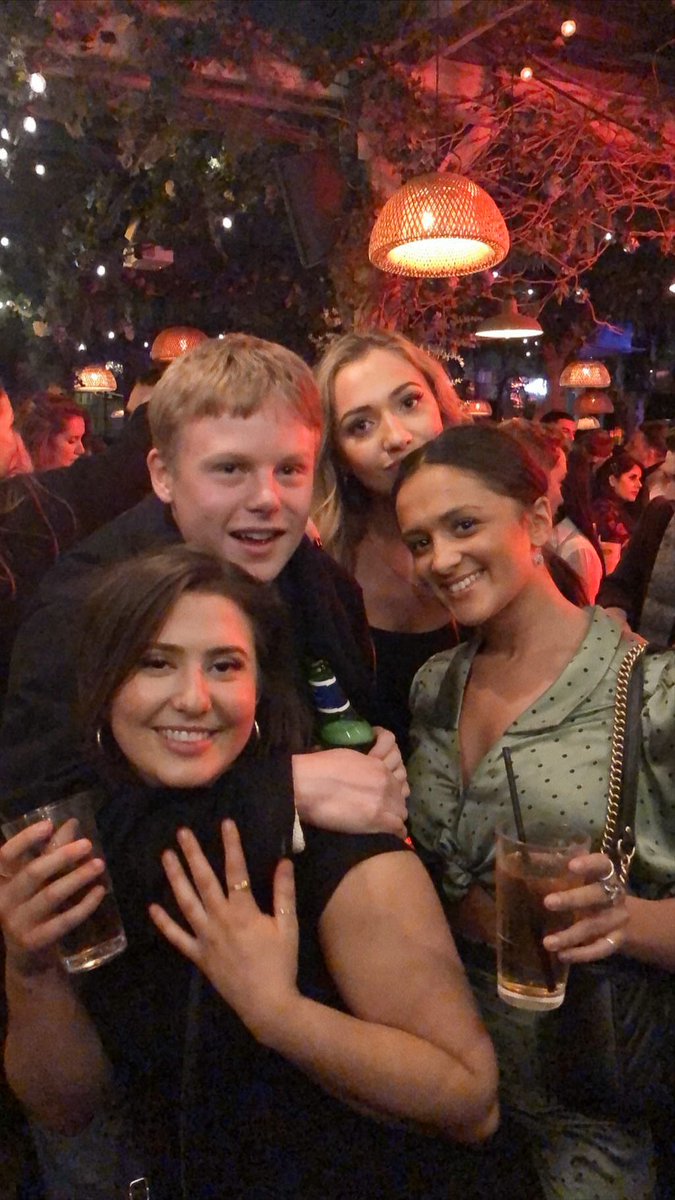 🐝🦋Louise Tilly Mitchell🦋🐝 (@mitchelllouisex) on Twitter photo 