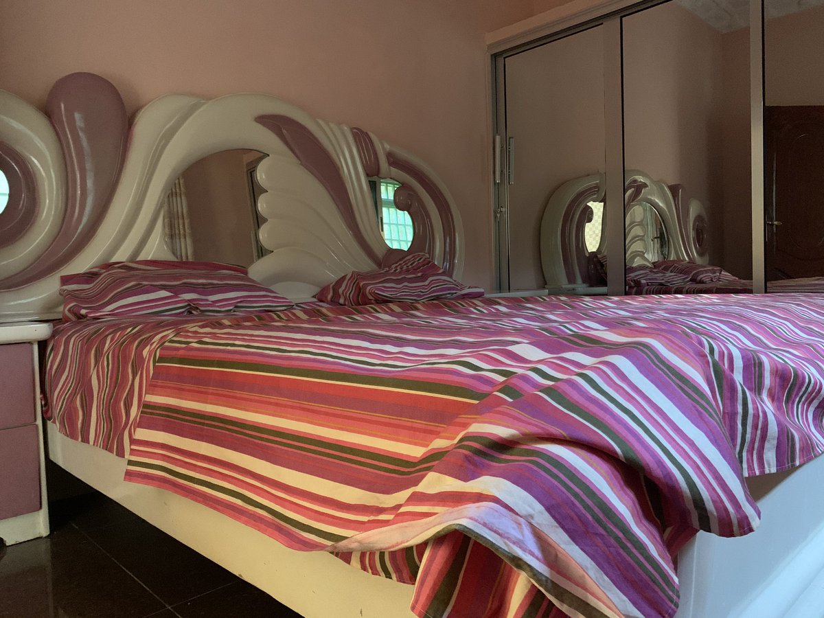 enafgn1's tweet photo. Pour vos séjours à Conakry nous avons des Appartements meublés de 2 chambres salon douches cuisine disponible chez à Lambanyi. Prix abordable à partir de 350 000 par jours.  Faites vite vos réservations au 627553743
#selogeraconakry #courtesejour #seloger #vacances #appartement https://t.co/G4eCgKAxtk