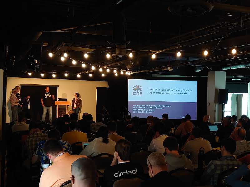 erinaboyd's tweet photo. CNS Day - Panel #cnsday #redhat #redhatstorage #kubecon https://t.co/3KofdQO5ZT