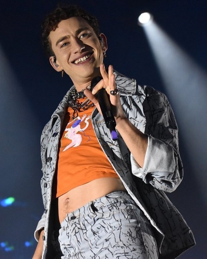latinoyears's tweet photo. Years &amp; Years en su segundo concierto en México en el Festival Corona Capital. 😍💖🔥🇲🇽 @yearsandyears @alexander_olly @parisdrums @_EmreTurkmen_ https://t.co/LevHizGpno