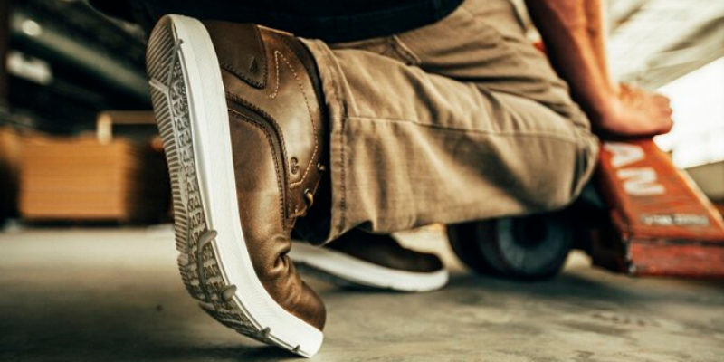 RedWingShoesSac's tweet photo. The new #Zero-G is the perfect boot to move from the office to the floor- lightweight, flexible, with a safety-toe. Stop by and give it a try! #RedWingBoots #RedWingShoes #Safetytoe https://t.co/1AMp7avCeO https://t.co/oYt0DtJy7c