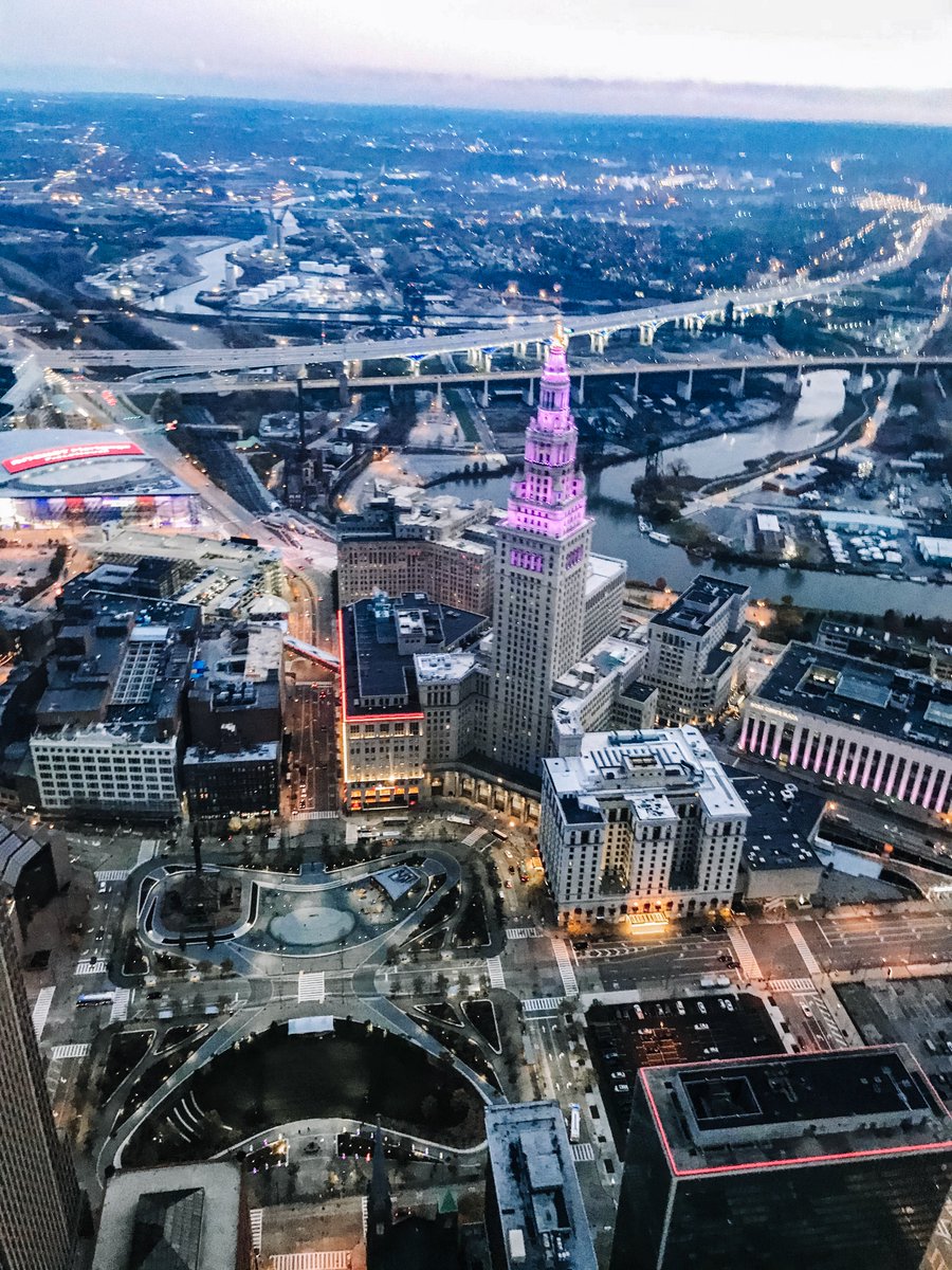 TheCLE's tweet photo. Home. 😍 #ThisisCLE https://t.co/8kWTGbE0YV