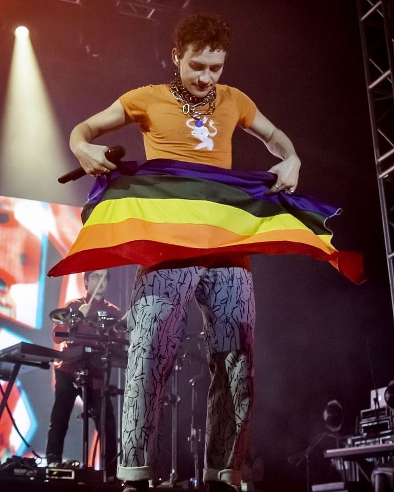 latinoyears's tweet photo. Years &amp; Years en su segundo concierto en México en el Festival Corona Capital. 😍💖🔥🇲🇽 @yearsandyears @alexander_olly @parisdrums @_EmreTurkmen_ https://t.co/LevHizGpno