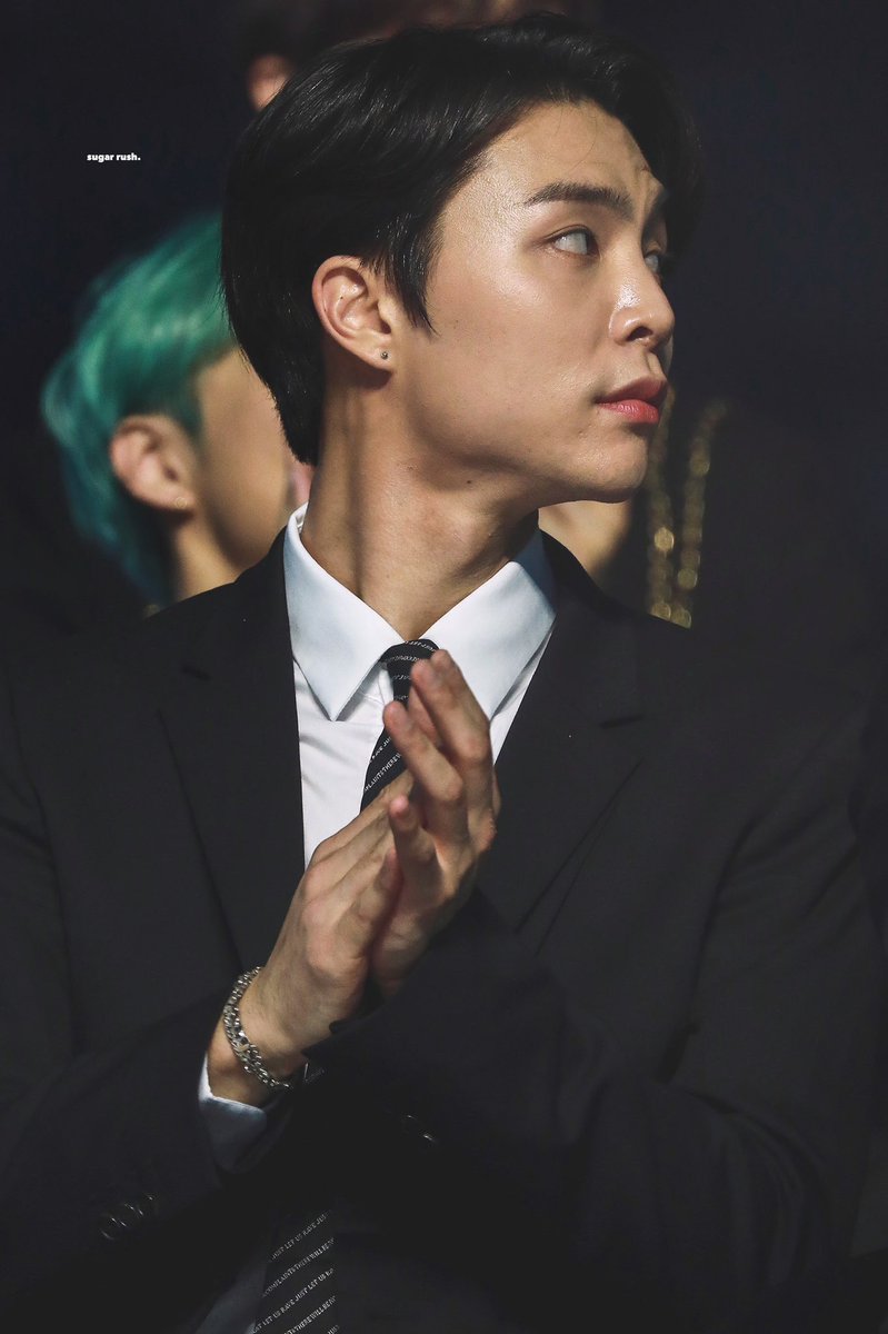 Krisus90_'s tweet photo. คุณครับบบ https://t.co/vqmuWDvFe0