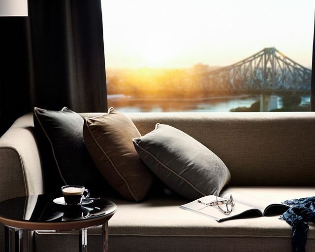 shmarriott's tweet photo. Planning on visiting Brisbane? Our friends at @BrisbaneMarriott are offering a stay 3, pay 2 promotion, giving you the perfect excuse to visit the sunshine state! With 283 days of sunshine a year, the odds really are in your favour.
.
.
.
#DiscoverBrisbane #BrisbaneMarriott … https://t.co/ZKD9yPNYTK