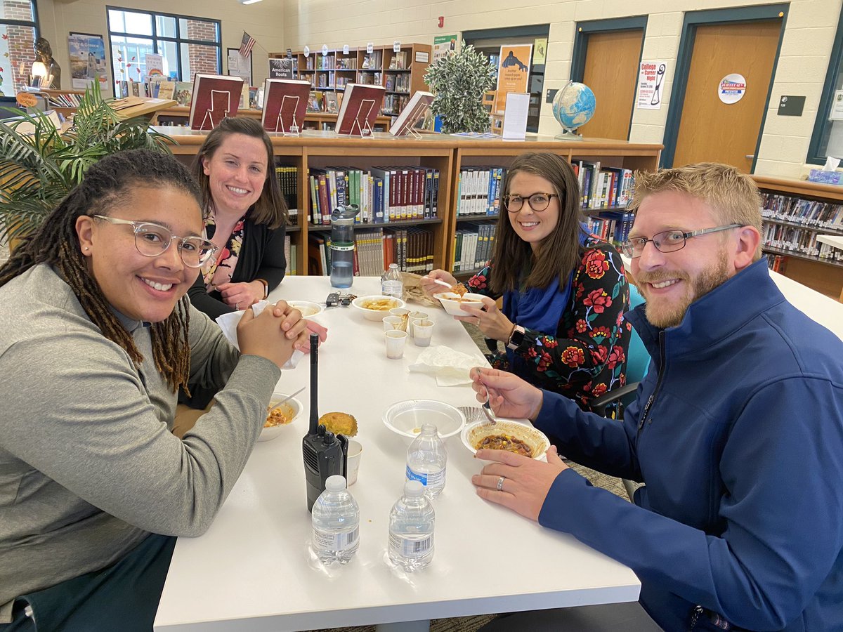 hhs_prncpl's tweet photo. The @HenricoHighSch Chili Cook Off was a hit! Mr. Gooden took 1st with his delicious green chili 🌶! #plcmonday #halfdayfun #EatTogether #GrowTogether https://t.co/kDPQXkfNF9