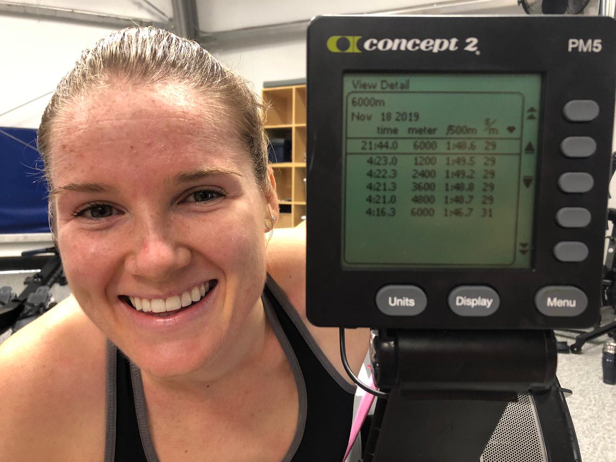 rowingcanada's tweet photo. 💥 WORLD RECORD ALERT 💥
@jjcasson123 🇨🇦 has set a new @concept2 LWT 6000m erg (19-29 age group) world 🌎 record of 21:43.9 (unofficial) 🔥, which she adds to the LWT 2000m WR she set in June 2018 💃💯 Stay tuned for more! https://t.co/VyJZ1LPZX7