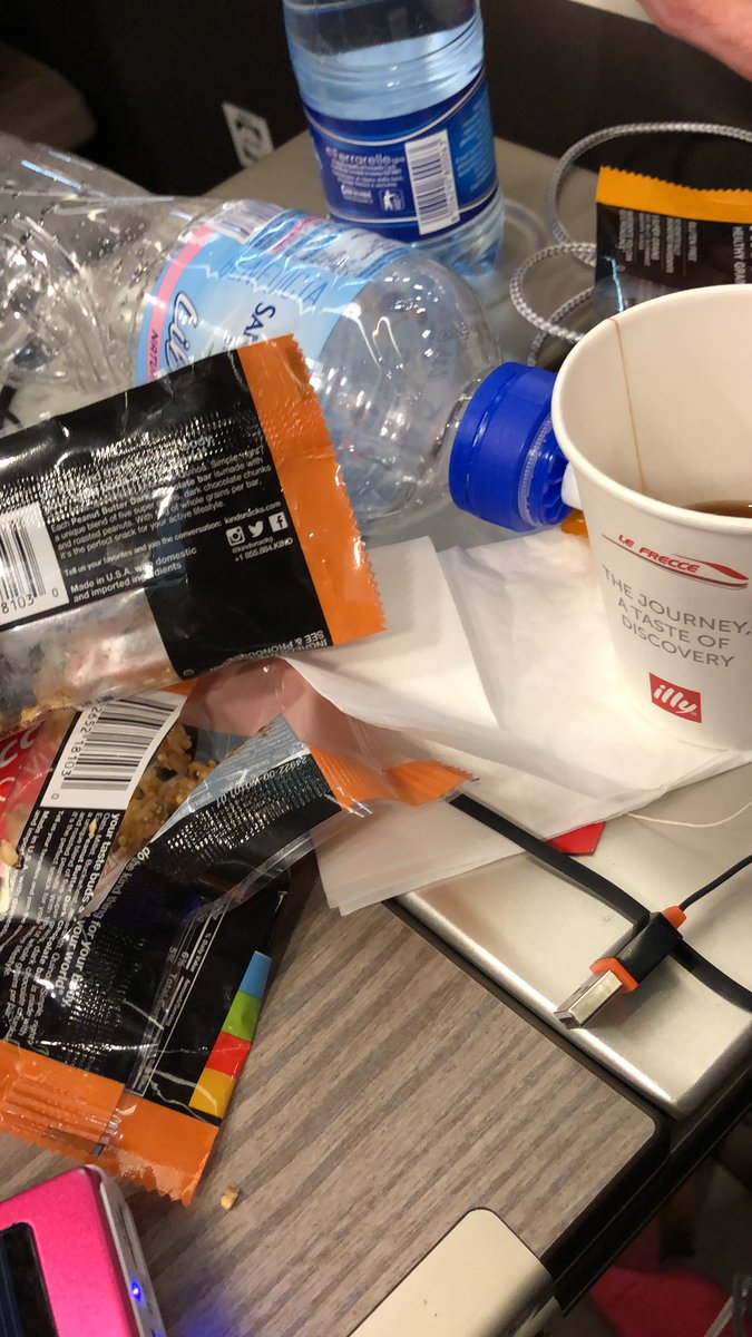 MiriamLWallach's tweet photo. I have rapidly reached the point in my trip where I am totally sick of KIND bars... #kindbarcrimescene #kosher #kosherontheroad #keepingkosher https://t.co/DWzLRMfiN0