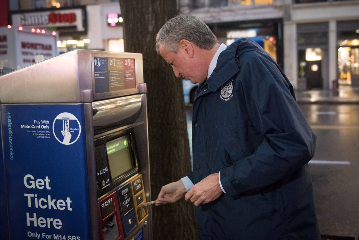 NYCMayorsOffice's tweet photo. .@NYCMayor on the move — six minutes flat from Union Square to 9th Ave! Learn more about the 14th Street Busway at https://t.co/GvcIWjpFfk https://t.co/3OOP90WThX