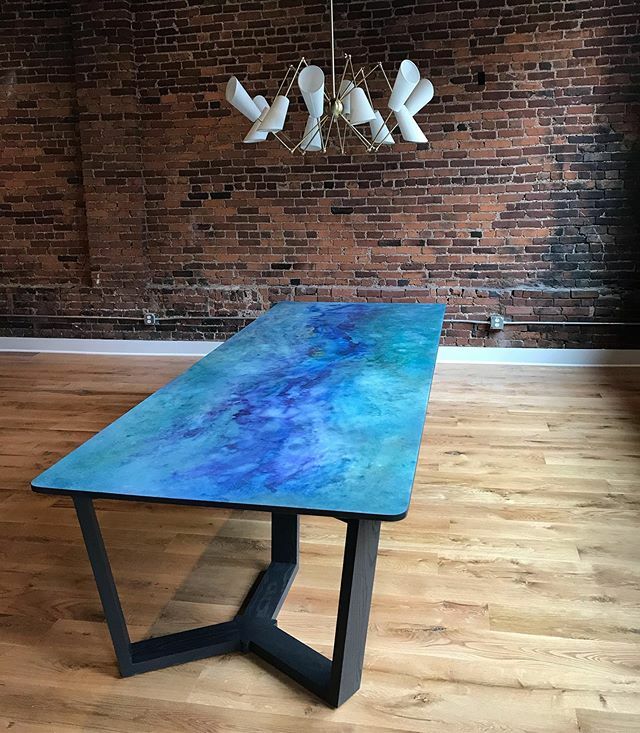 stericdesign's tweet photo. pretty, pretty good.
fun 10’ dining table commission with @joelwbarnettart destroying the painted top.
Thanks again @pilcherlofts, @Gresham_smith, and @idanda_nashville for working with local craftspeople and artists like us!
#StericDesign #nashville #PilcherLofts #dining… https://t.co/4jhtrwTr7h