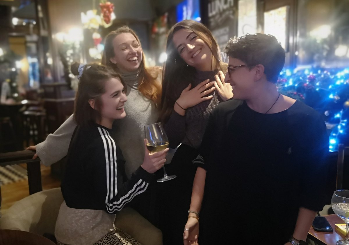swiperightTC's tweet photo. And it's over and out from the #BeaverBabes for 2019! Thank you so much to everyone who came to see #ScreamPhone this Nov tour - and watch this space for tour dates next year AND AN EXCITING ANNOUNCEMENT COMING SOON! Big love to our tech @RoshanConn1 ❤️ https://t.co/rCusrRE0JN