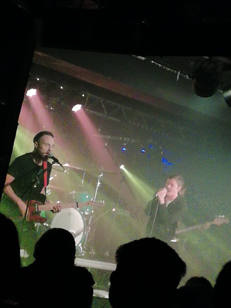 brokenviolin83's tweet photo. First Great Gig / Shit Photo of the week ! @IdlewildtheBand #Sheffield #Foundary
@RoddyWoomble @RodJonesMusic https://t.co/hiDDvAjDJV