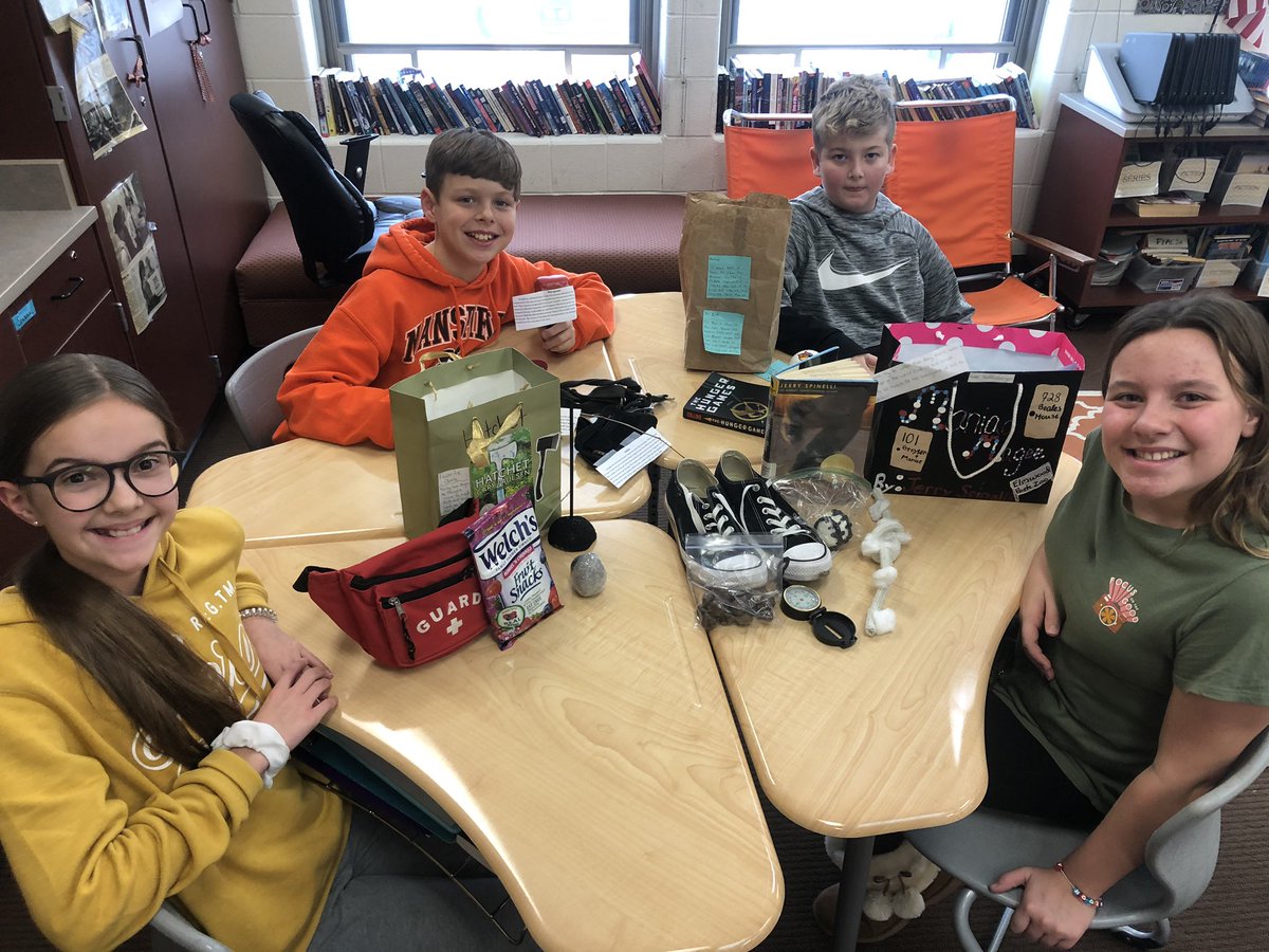 MissFialPCMS's tweet photo. Blown away by these amazing “Book In A Bag” presentations!! Very impressed with how deeply these kids made connections to their Lit Circle Books. Well done, 6th graders!  👍🏻✨📚 https://t.co/ypd3LnB03s