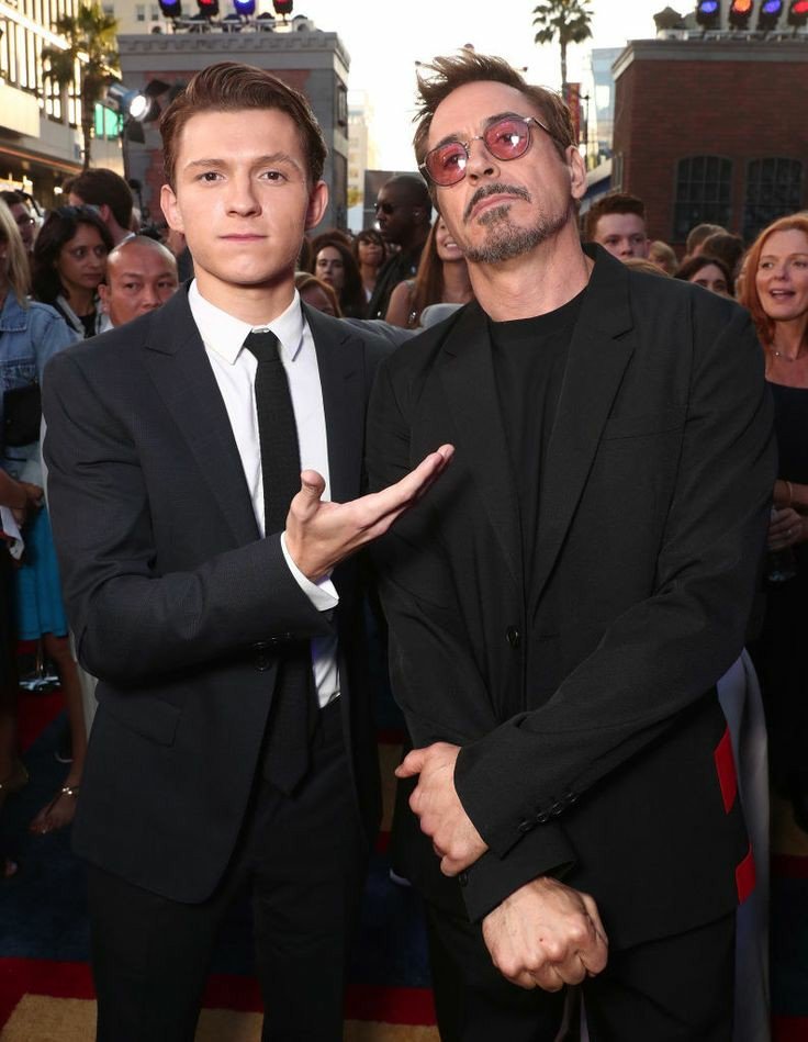 marvel_stan's tweet photo. The mens of my life 🤤💙 https://t.co/jmeTmc9iFn