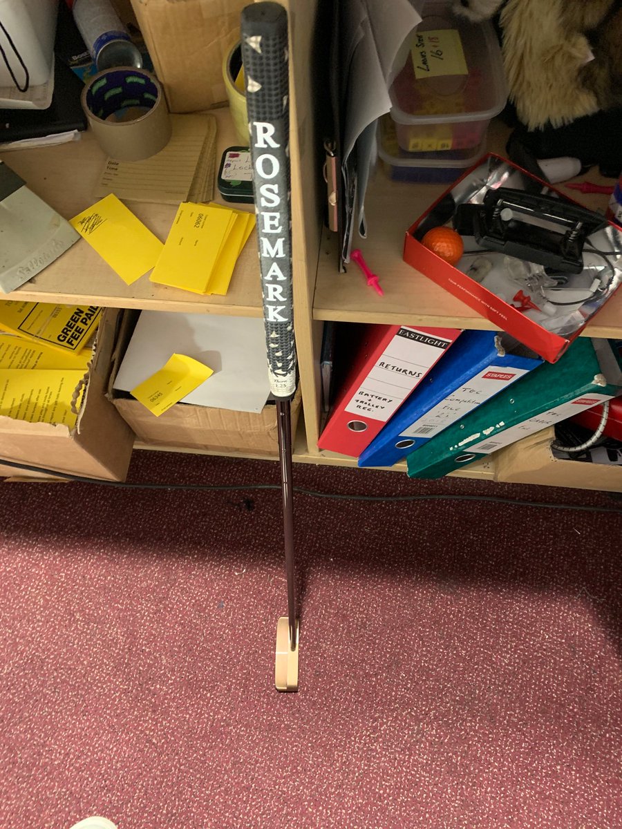 LesterBarnesy's tweet photo. Meet the new love of my life!! She’s beautiful. Not missed a putt with her yet. @SeeMorePutters #putters #seemoreputter #golf #mince https://t.co/VYGpljYmHc