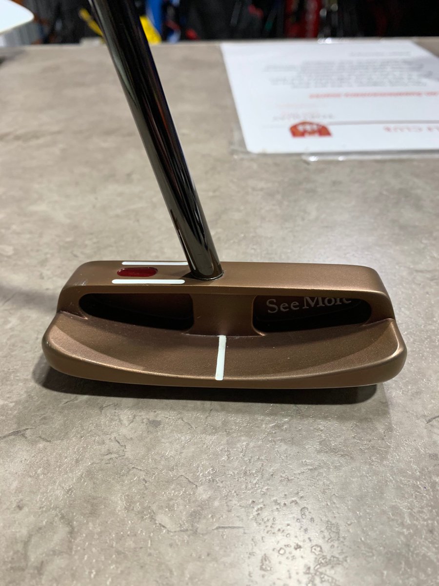LesterBarnesy's tweet photo. Meet the new love of my life!! She’s beautiful. Not missed a putt with her yet. @SeeMorePutters #putters #seemoreputter #golf #mince https://t.co/VYGpljYmHc