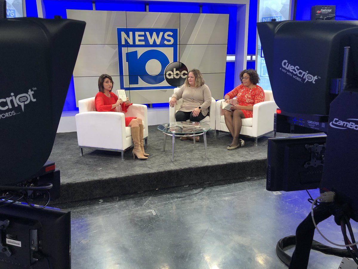 ChristinaOn10's tweet photo. This is what strength looks like. @mcadoola and @erinmusto turned their grief into action after each lost a child to a brain tumor. Now they’re touting @MitchAlbom ‘s inspiring new book ahead of his local book tour visit Wednesday to help others.https://t.co/oHLXI0eMu4 https://t.co/IM8OnIeYM4