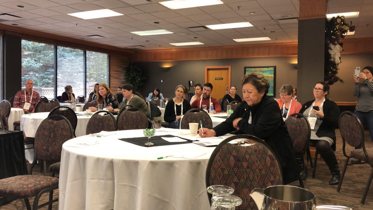 CanadanoBrasil's tweet photo. A delegação brasileira participa do workshop sobre a implementação de #justiçarestaurativa no 🇧🇷 no #NRJS2019. A Dra. canadense Dorothy Vaandering, specialista de JR na área de educação na @MUNEducation modera a sessão. https://t.co/cuAkpZeveE