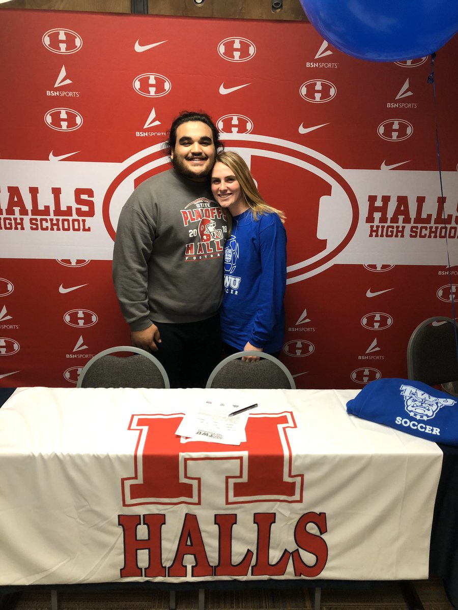 austenmae12's tweet photo. Thankful for the opportunity to sign with @SoccerTwu @twbulldogs today https://t.co/dilXgx5cyP