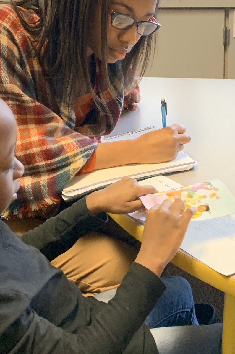 MrsLynch_K5's tweet photo. Growing readers through independent reading conferences! #Hecleads #Hecorleyelementary #Hecreads #Pridein5 #Fallintoreading @MrPollock_HEC @MCHarrisAP @barbara0456 https://t.co/2nPd4FR6zG