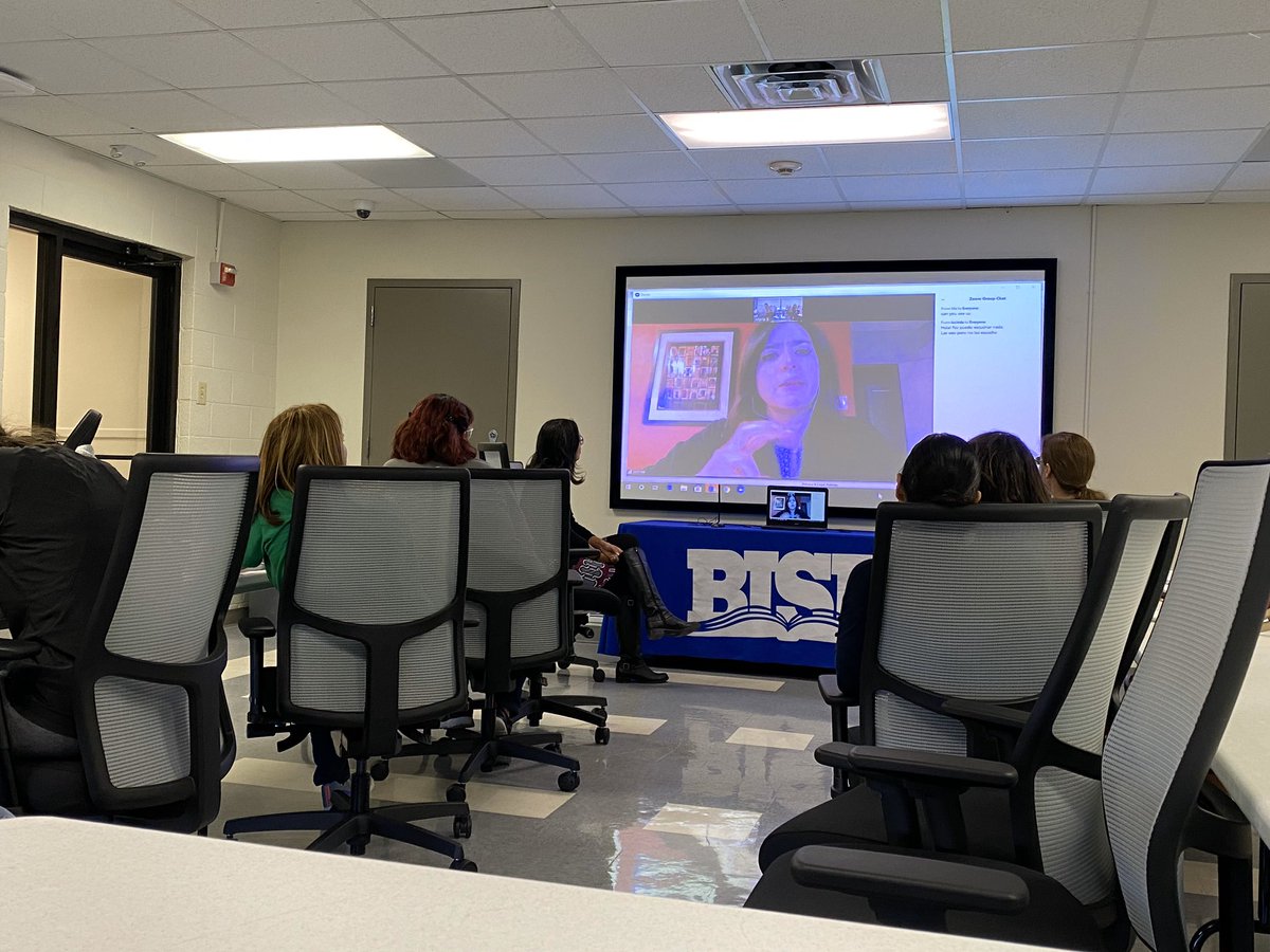 y_olmeda's tweet photo. Dual Language teachers having an interesting virtual conversation with one of Biliteracy from the start author. Ready to start our book study. 💫 #Birdvillelearns #dualiscool #biliteracy #duallanguagerocks @mariasaladin1 @BirdvELLeISD @Noemi_Labra @MrsArriola_MEd https://t.co/nPKrgfVhGb