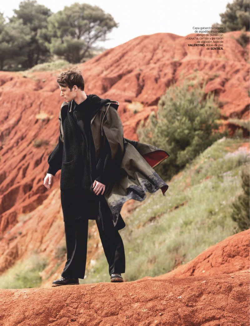 thefashionisto's tweet photo. #LaurieHarding Steps Up His Style Game for Gentleman España https://t.co/JWhTxDigNE https://t.co/CJ7rMuxLUP