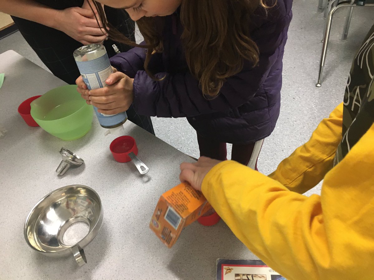 DRamen03's tweet photo. Ss get ready to reduce their carbon footprint in climate leadership program #bcsea  #sd40learns https://t.co/0gcNmZMxdb