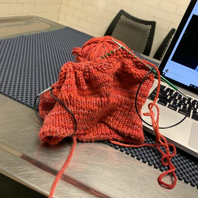 StephCat's tweet image. Knitting a new hat pattern in one of the exam rooms while I’m on my lunch break. 😊 ift.tt/2NZgTeE
