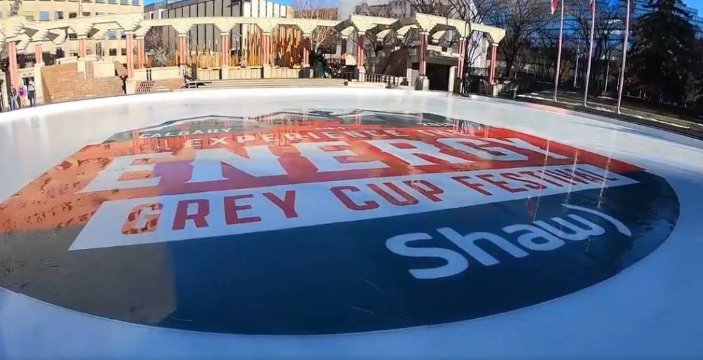 Skate for Free this Week During the Grey Cup Festival at Olympic Plaza raisingcalgary.com/skate-for-free…