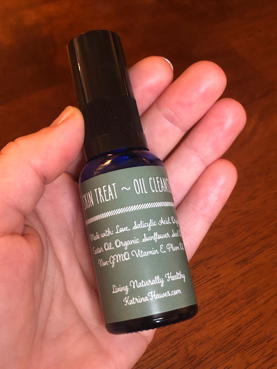 Excited to share the latest addition to my #etsy shop: Oil Cleanser for Problem Skin etsy.me/330zo6o #bathandbeauty #smootheskin #cleansing #purify #exfoliate #reducepores #antiacne #organiccastoroil #organicsunfloweroil #vitaminE #Plumoil #essentailoil
