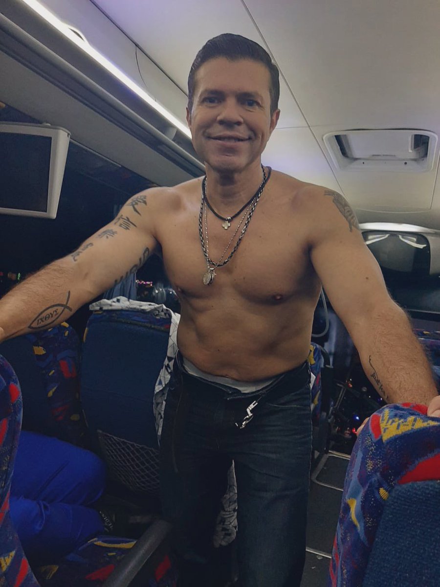 j_medina37's tweet photo. la otra parte tener el trabajo que necesitas y hacerlo callado y productivo.tercera:cumplir 46 y lograr incrementar mi salud a base de #disciplina y respeto por mi rutina.trabajando duro por lograr hacer las cosas lo mas correcto que puedo,aun me falta.voy BIEN https://t.co/Fdac2Oqsr8