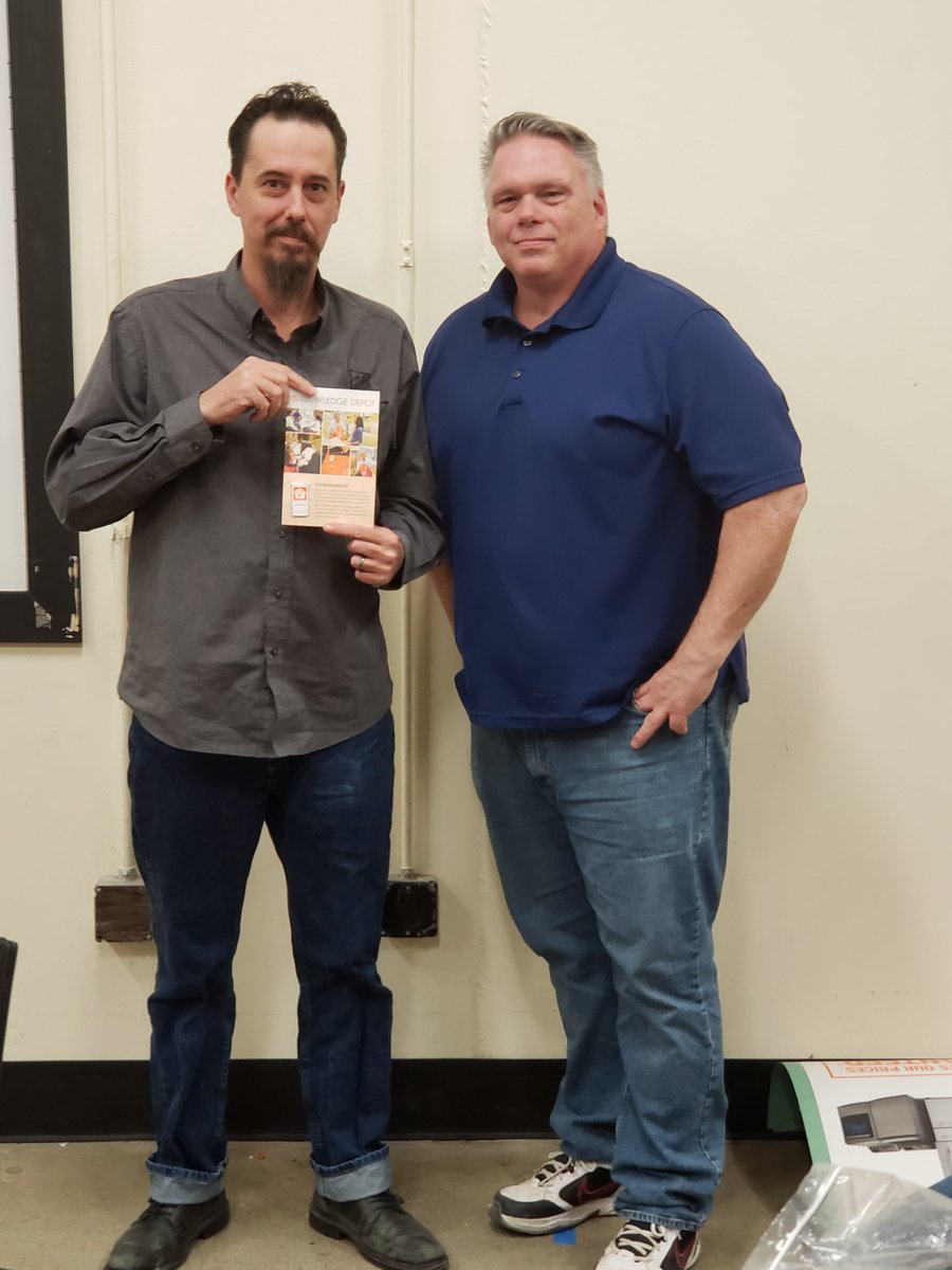 DonnaNaylor11's tweet photo. Recognizing Department Supervisors #extreme3006 https://t.co/jIbrIQf6KH