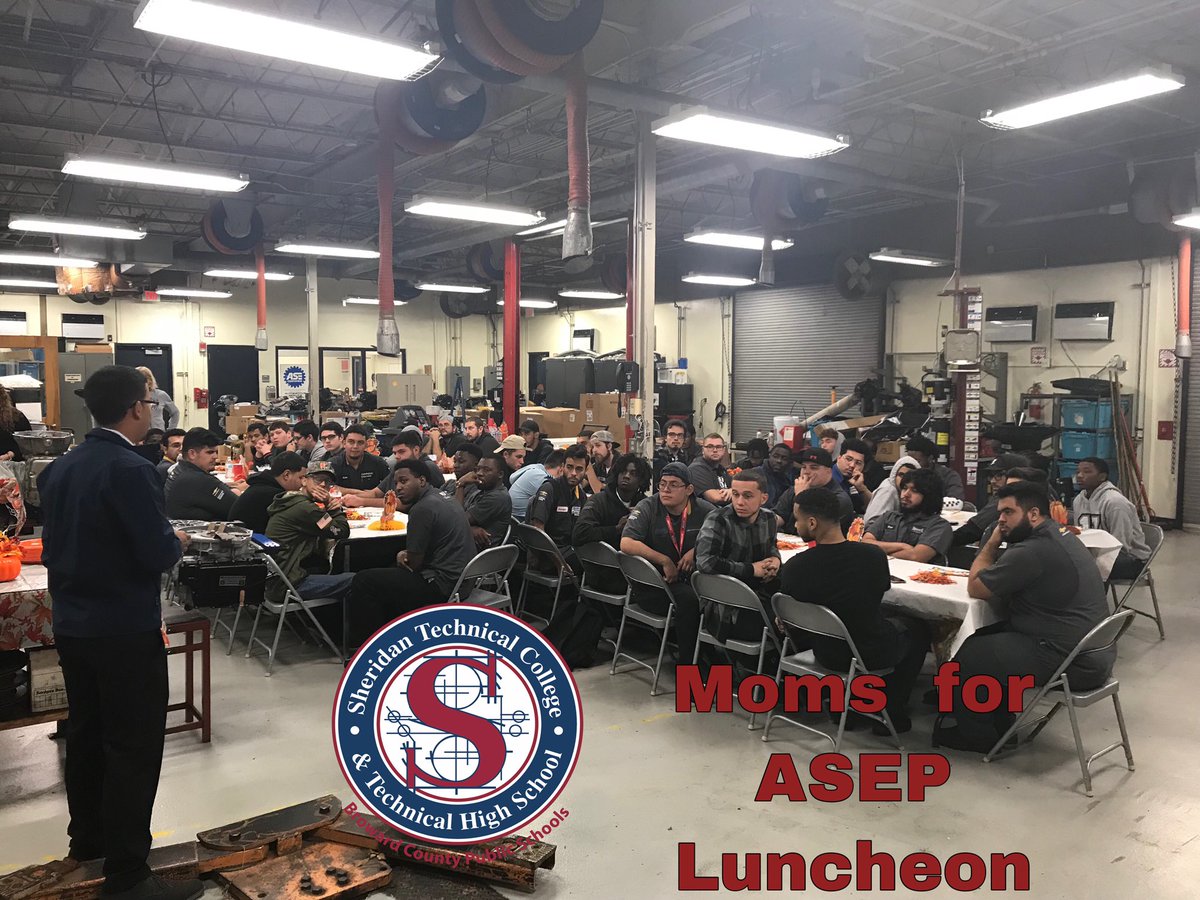 Sheridan_Tech's tweet photo. Thank you 2 #SheridanTech grad Enzo Petitfour, Service Manager from @BomninchevyWK , 4 being our guest speaker today at the #MomsforASEPLuncheon. Another big thank you goes out 2 all of our Moms for ASEP 4 providing an amazing lunch 4 our students. #GMASEP #Alumni #Automotive https://t.co/VVDutFNAHs