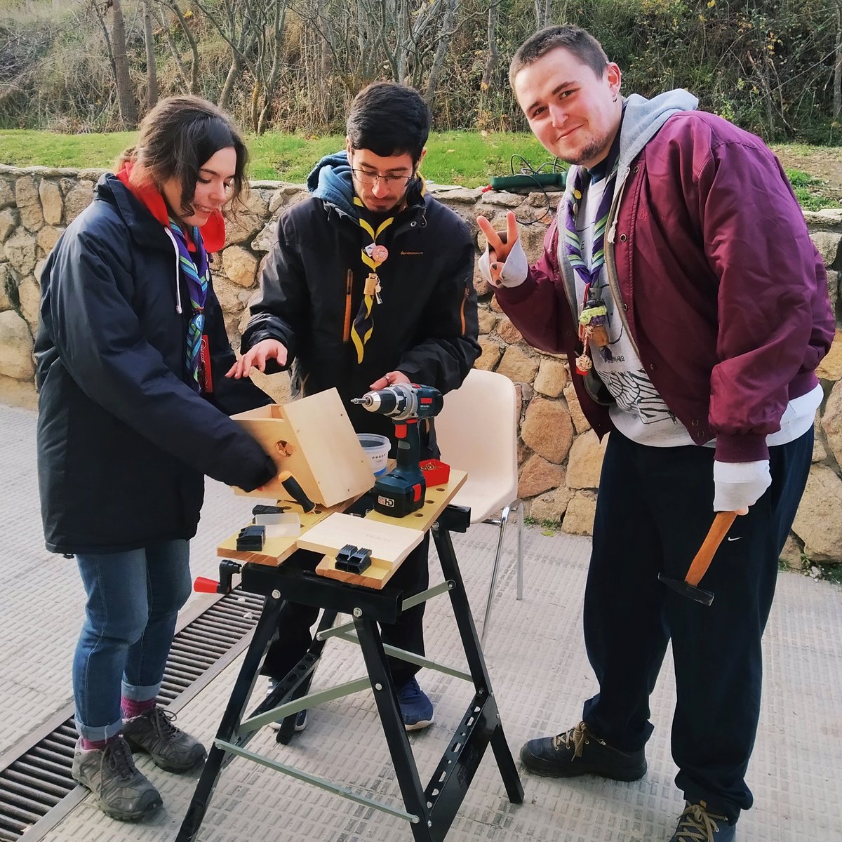 EscuelaSdM's tweet photo. En la sesión de #EducaciónAmbiental solo hablamos de soluciones, de personas que están escribiendo una historia nueva y de que hay que ponerse en marcha AHORA. #ScoutsMSC #RetoScoutSolar #LaudatoSi #EcologíaIntegral #CreatingaBetterWorld #Scouts4SDGs #ODSéate #ODS #Agenda2030 #EA https://t.co/YmI0mK7YMU