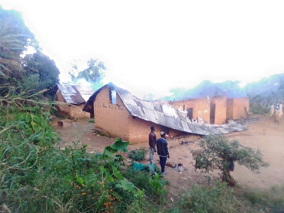 GabrielKinge64's tweet photo. After the failed #dialock the government of #LRC, continue to orchestrate Terrible arson acts. Below are houses of innocent civilians burnt on 16/ 11 2019 in #Mankeng by the thugs! @Mo_IbrahimFdn @ParisPeaceForum @CohenOnAfrica @RepKarenBass @RepAndreCarson https://t.co/RJAnuCxqO5