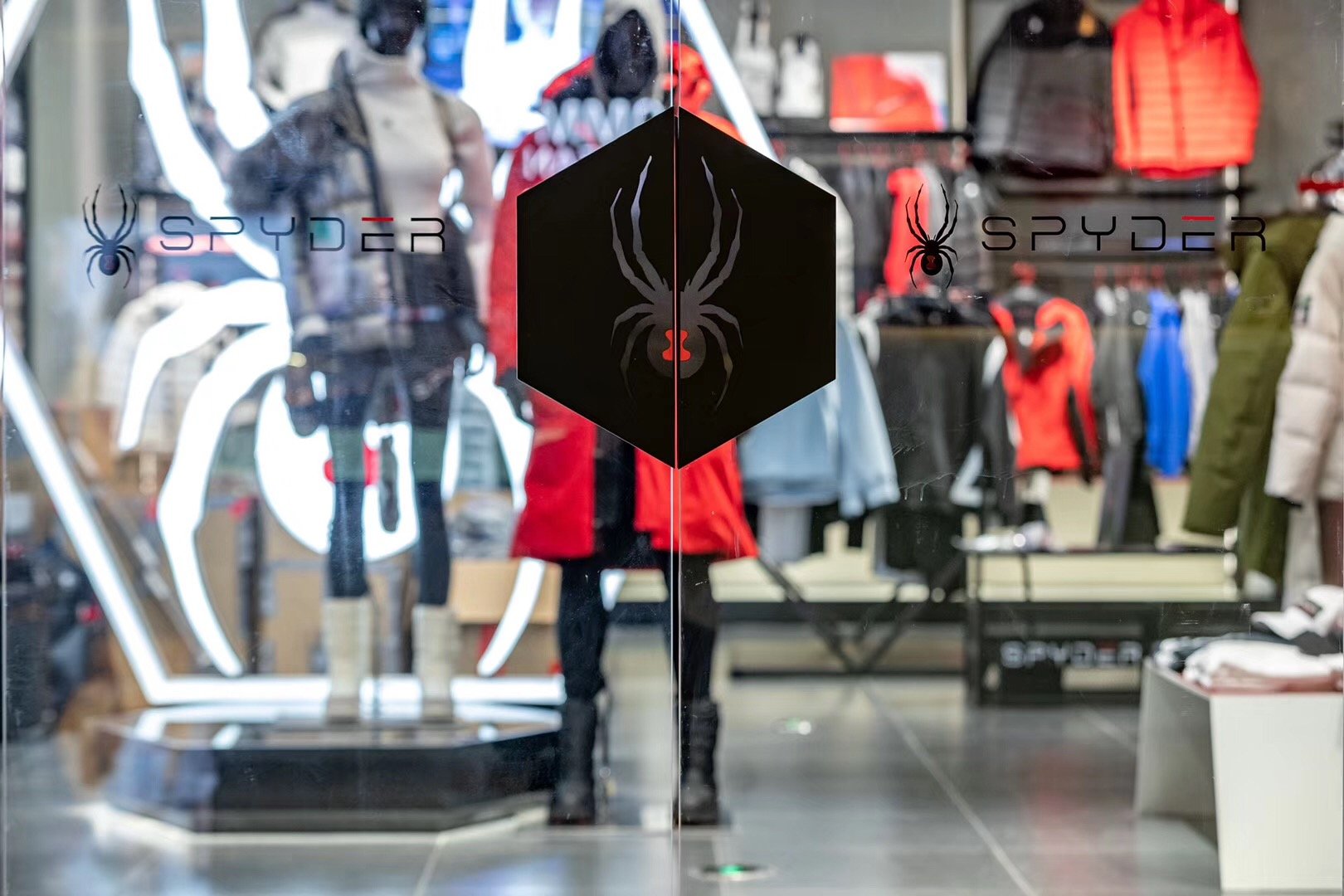 Spyder Active Sports on X: Over this past weekend Spyder launched a  flagship store in Beijing that unveils a whole new chapter of global  expansion into China! Swipe to get a look