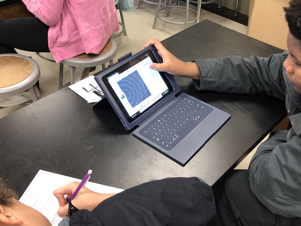 AmsCalloway's tweet photo. Invesitgating waves as we dive into a new topic. Students worked in pairs to develop a definition of amplitude and frequency. Fun to watch them work through what it is and what it isn’t. #tweetcher @AMSjackets @StarkvilleSD https://t.co/xQtJ3OxCVc