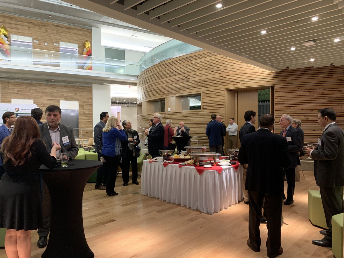 BioBuzzNetworks's tweet photo. Regional CxOโs gather this evening at the new @UatShadyGrove Biomedical Sciences & Engineering Building for a reception hosted by @MDTechCouncil #BuiltForBreakthroughs https://t.co/wgYDkvui9B