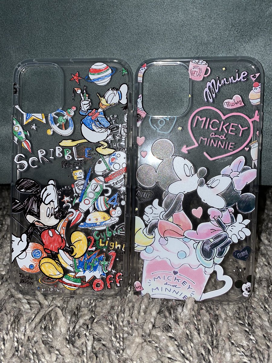kimmyde05's tweet photo. Wow it’s funny I just got two new Mickey cases not knowing he was turning 91 soon  . I love me a new case. #casequeen https://t.co/viPni3T0dm