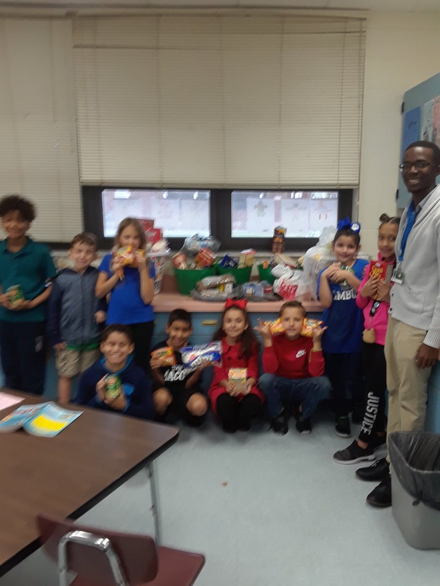 Michelle Rhodes tweet media