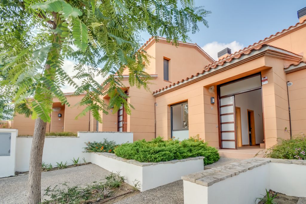 wallwings's tweet image. Casas de todos los gustos y colores en nuestra cartera de Tarragona, ¿Quieres echarle un vistazo?
#properties, #WallWings, #casas , #Tarragona