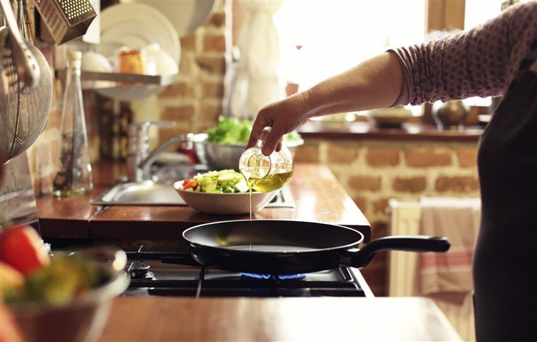 SusanBrunstrum's tweet photo. The Psychological Benefits of Cooking for Others https://t.co/R5caFI6iSc https://t.co/AG1V74jBzK