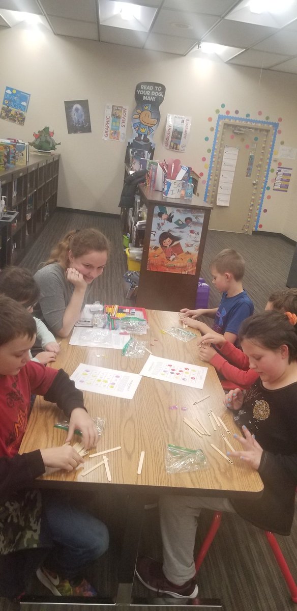 FundaGonulates's tweet photo. We played a lot of @KyCenterforMath inspired games during our club time at @cline21st. We started developing multiple images for multiplication and with older kids we practiced advanced multiplication strategies. https://t.co/aFgnRRzVUg