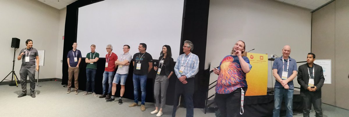 #NSMCon big panel Q&amp;A.
<a href="/nservicemesh/">Network Service Mesh</a> #kubecon2019