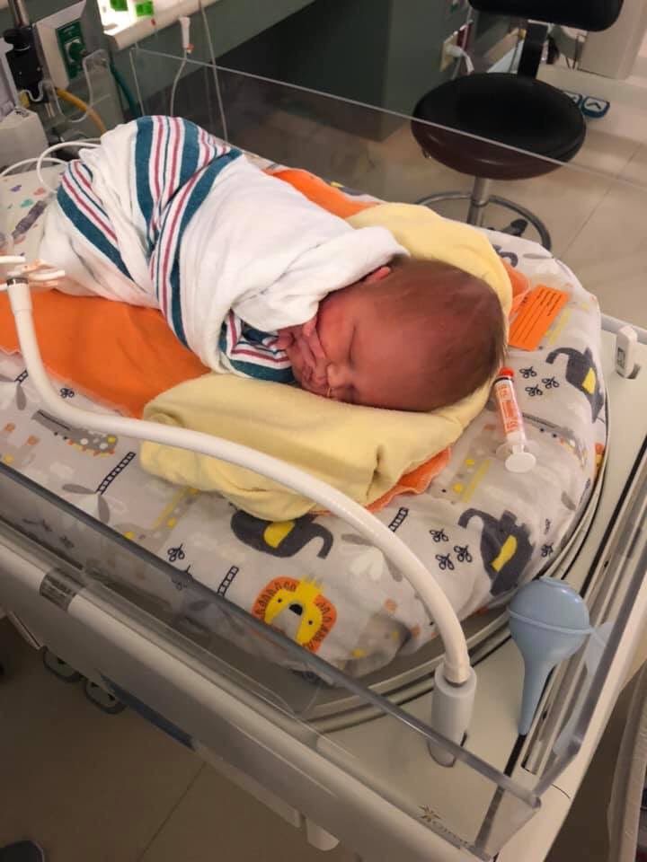 K_RO53's tweet photo. Here’s an update on baby Carter! Prayers we take our little man home soon! @Brandonbruce51 https://t.co/Yuha0U6xvS