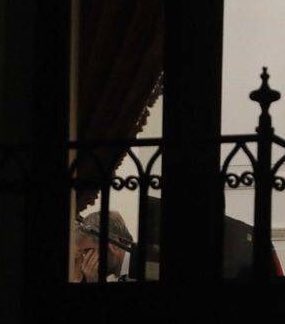 arroba_javo's tweet image. Quiero contar algo que difícilmente quede en un libro de historia (hilo).
1. El estado de emergencia del martes 12/nov ya estaba firmado en contraloría (averiguar por ley de transparencia)
2. Decisión tomada exclusivamente por Piñera (Blumel y Rubilar rogaron que no se realizara)